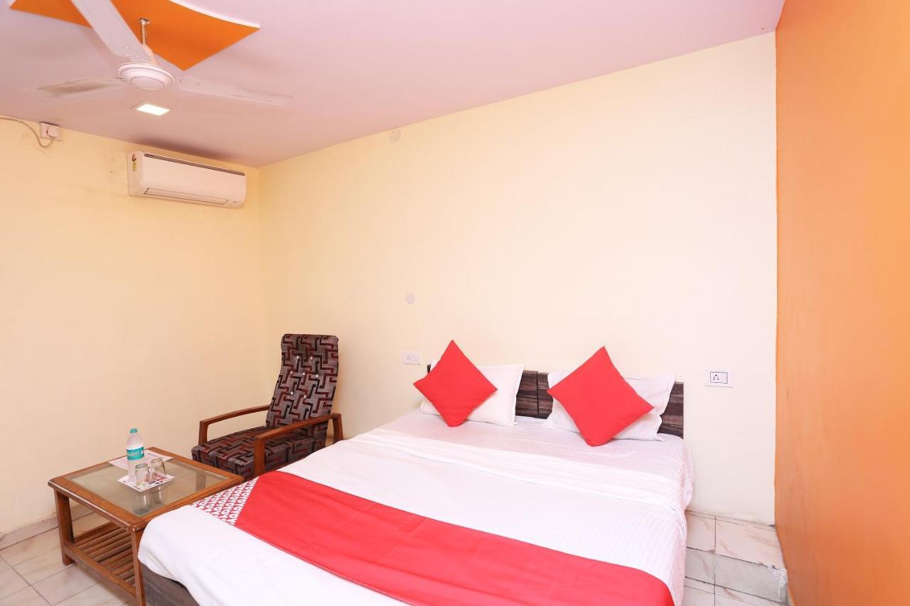 Oyo 37533 Hotel Ashirwad Jabalpur Exterior foto